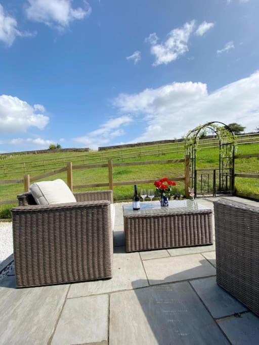 Vila Luxury Detached Peak District Stone Barn - Dog Friendly Hazelwood Exteriér fotografie