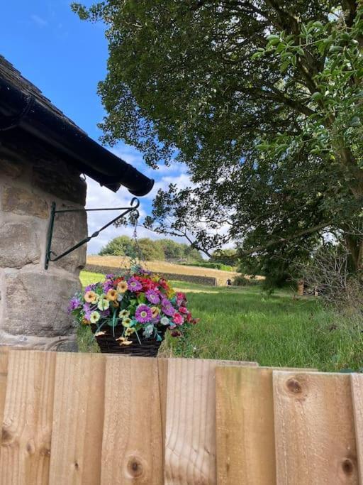 Vila Luxury Detached Peak District Stone Barn - Dog Friendly Hazelwood Exteriér fotografie