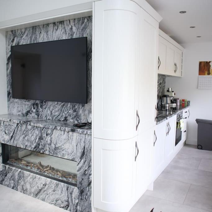 Vila Luxury Detached Peak District Stone Barn - Dog Friendly Hazelwood Exteriér fotografie
