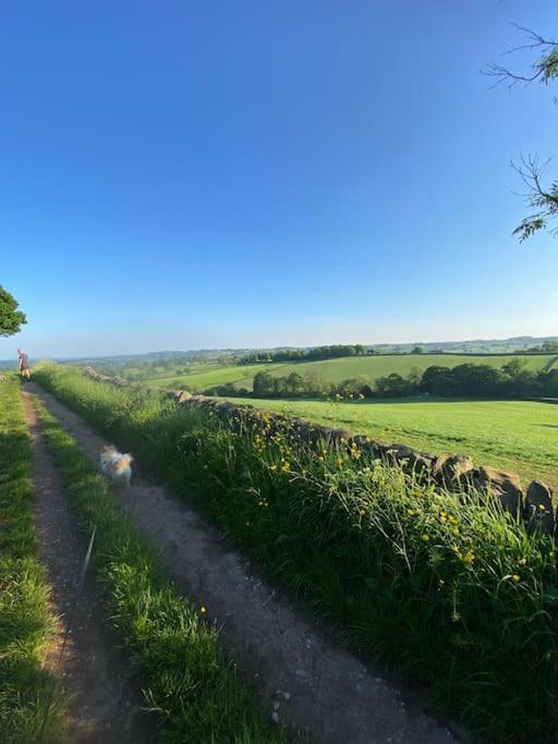 Vila Luxury Detached Peak District Stone Barn - Dog Friendly Hazelwood Exteriér fotografie