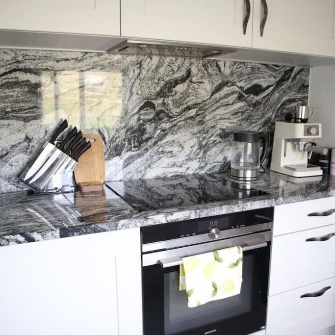 Vila Luxury Detached Peak District Stone Barn - Dog Friendly Hazelwood Exteriér fotografie