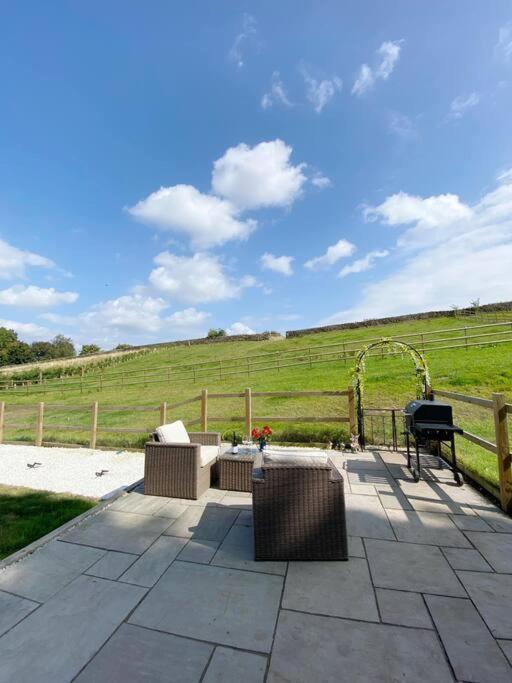 Vila Luxury Detached Peak District Stone Barn - Dog Friendly Hazelwood Exteriér fotografie